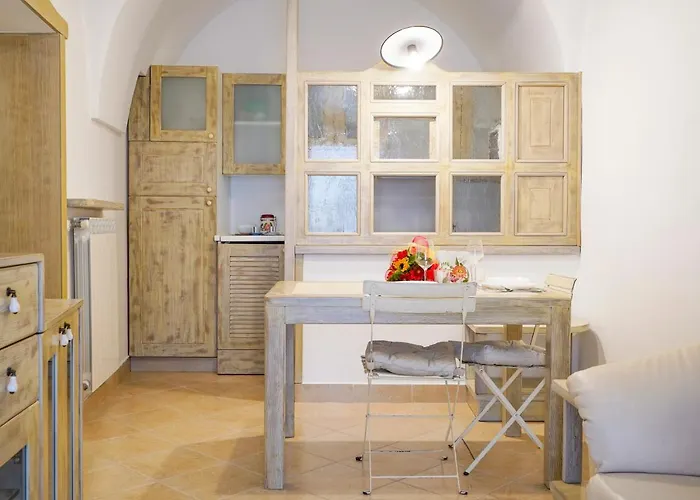 Guesthost - Fratti's House Apartment *